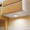 SoBuy FBT167-E-W natbord med 3 skuffer og LED-lys, 3 justerbare lysefarver, moderne sengebord til soveværelser og stuer, B 41 × D 40 × H 52 cm, hvid